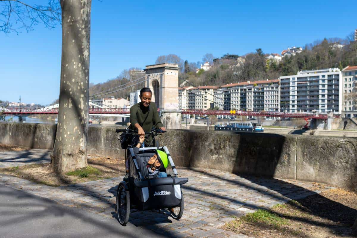 Cariole pour vélo transportez vos enfants ou charges avec facilité